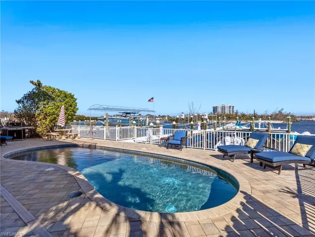 Lots of deck space