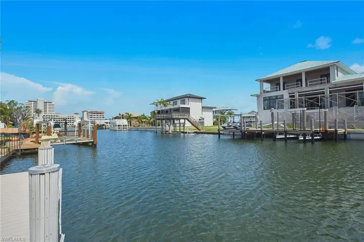 319 Lagoon Ave, Naples, Florida 34108
