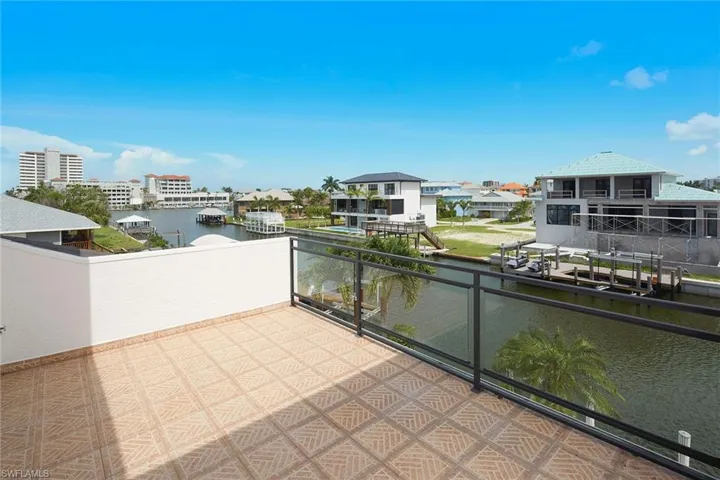 319 Lagoon Ave, Naples, Florida 34108
