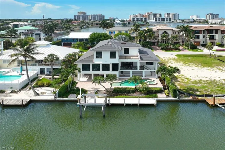 319 Lagoon Ave, Naples, Florida 34108