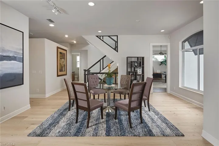 319 Lagoon Ave, Naples, Florida 34108