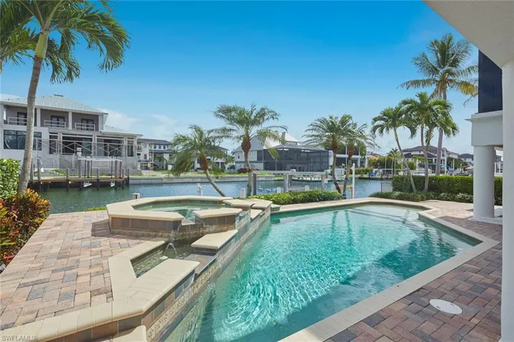 319 Lagoon Ave, Naples, Florida 34108