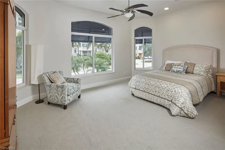 319 Lagoon Ave, Naples, Florida 34108