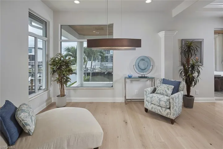 319 Lagoon Ave, Naples, Florida 34108