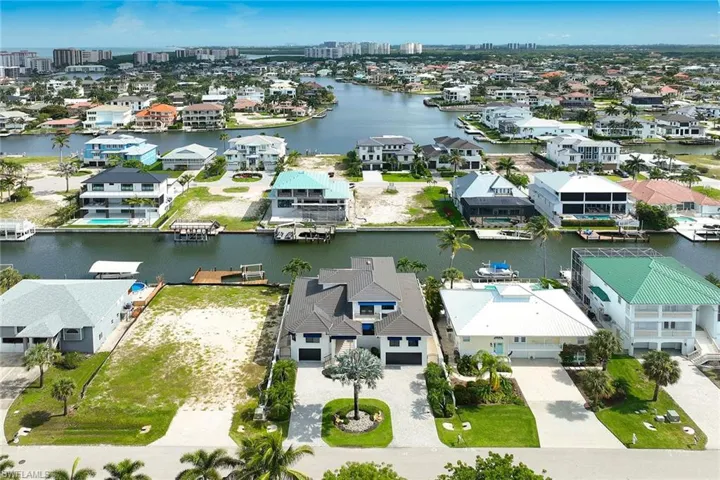 319 Lagoon Ave, Naples, Florida 34108