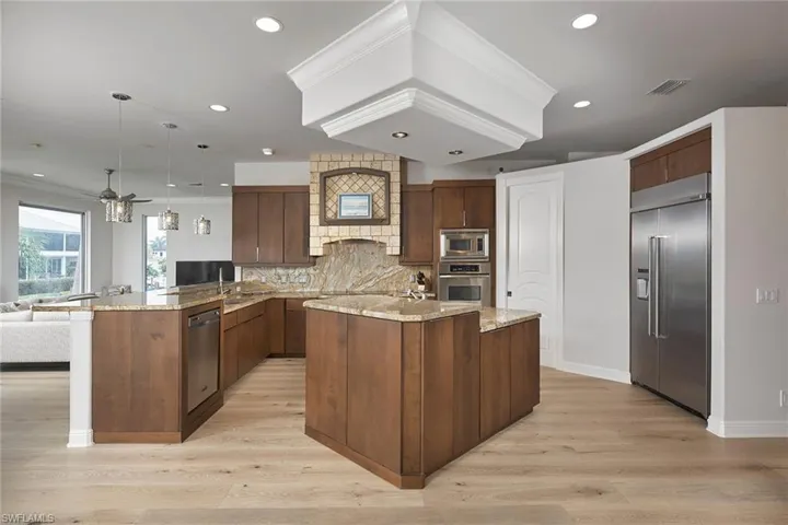 319 Lagoon Ave, Naples, Florida 34108