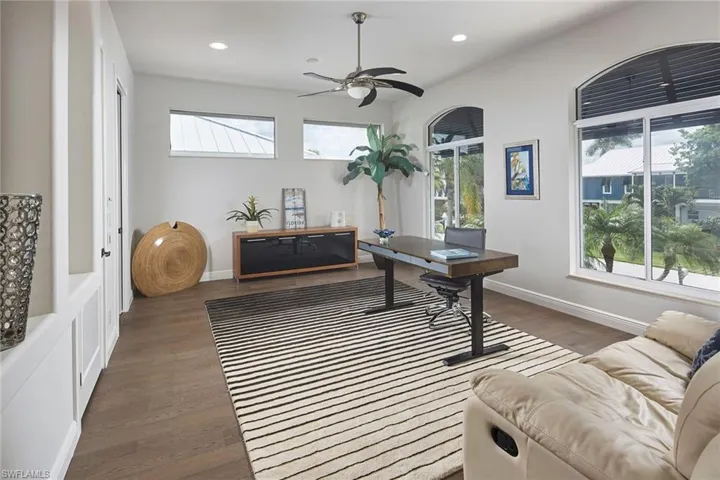 319 Lagoon Ave, Naples, Florida 34108