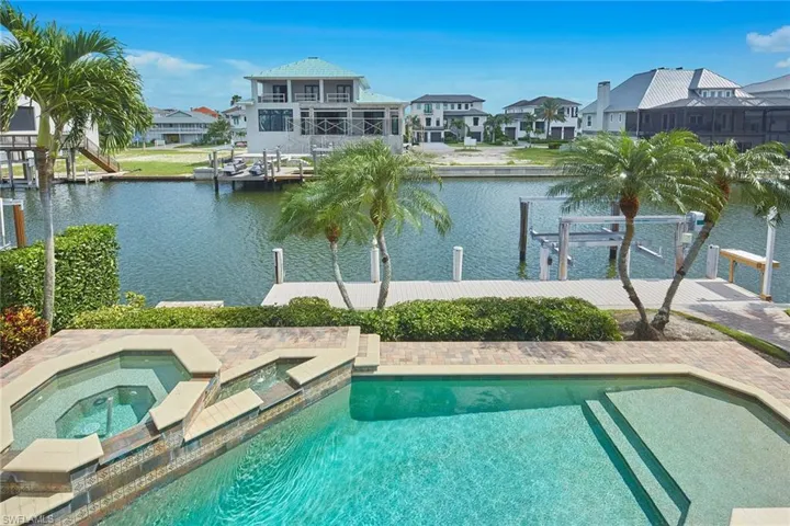 319 Lagoon Ave, Naples, Florida 34108