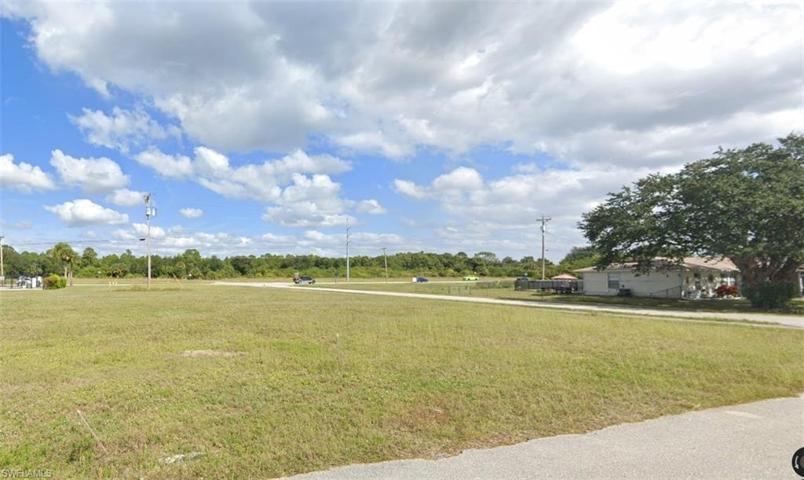1413 NE 23rd  TER, Cape Coral, FL 33909