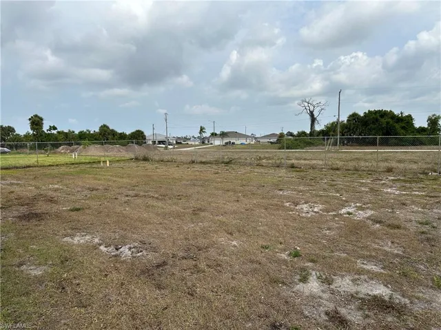 629 NW 28th  ST, Cape Coral, FL 33993