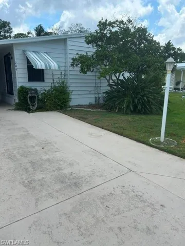 706  Charlemagne  BLVD, Naples, FL 34112