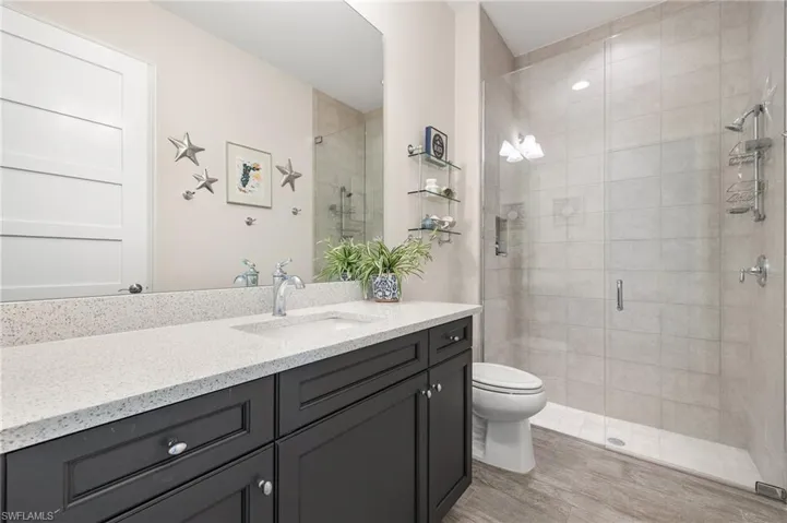 7023  Dominica  DR, Naples, FL 34113