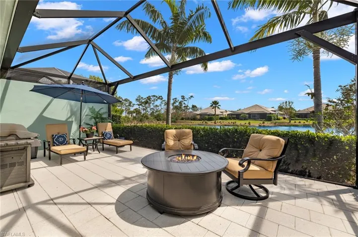 7023  Dominica  DR, Naples, FL 34113