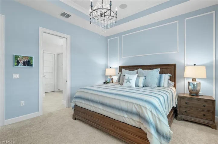 7023  Dominica  DR, Naples, FL 34113