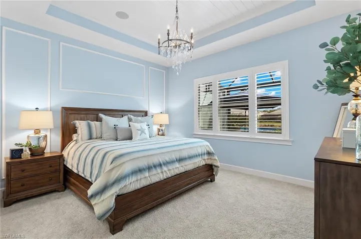 7023  Dominica  DR, Naples, FL 34113