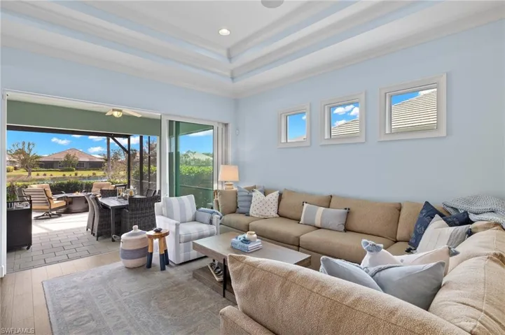 7023  Dominica  DR, Naples, FL 34113