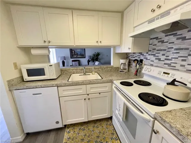 3308 Royal Canadian Trce # 3, Fort Myers Fl 33907