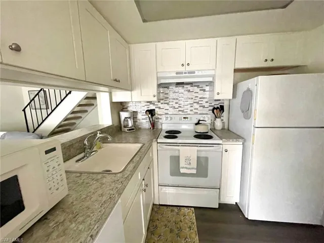 3308 Royal Canadian Trce # 3, Fort Myers Fl 33907
