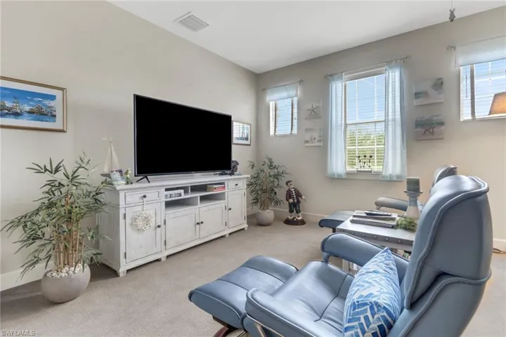 Third bedroom can be used as an office, den or bedroom