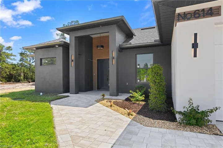 614 Scott Ave, Lehigh Acres, Florida 33972