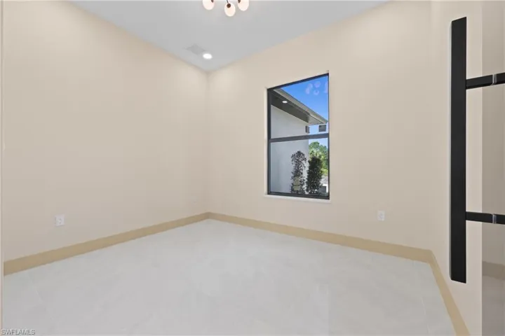 614 Scott Ave, Lehigh Acres, Florida 33972