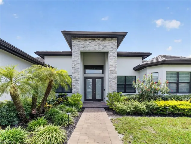 11590  Pin Oak S DR, Bonita Springs, FL 34135
