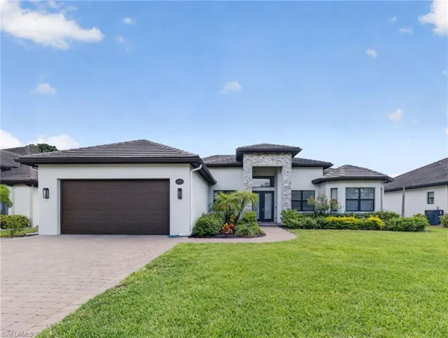 11590  Pin Oak S DR, Bonita Springs, FL 34135