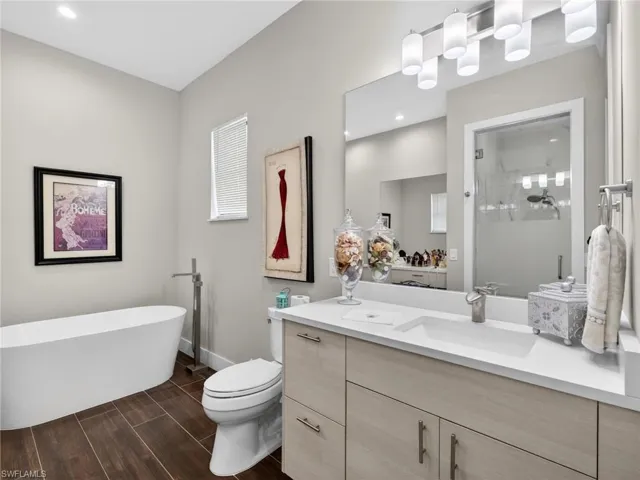 11590  Pin Oak S DR, Bonita Springs, FL 34135