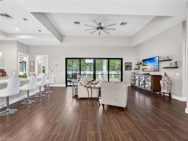 11590  Pin Oak S DR, Bonita Springs, FL 34135