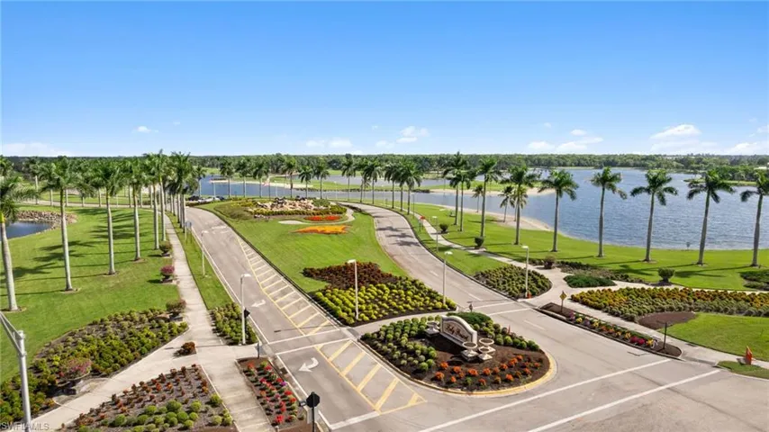 970 Peggy Cir 604, Naples, Florida 34113