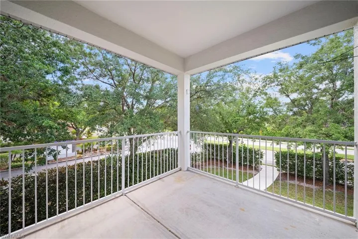 970 Peggy Cir 604, Naples, Florida 34113