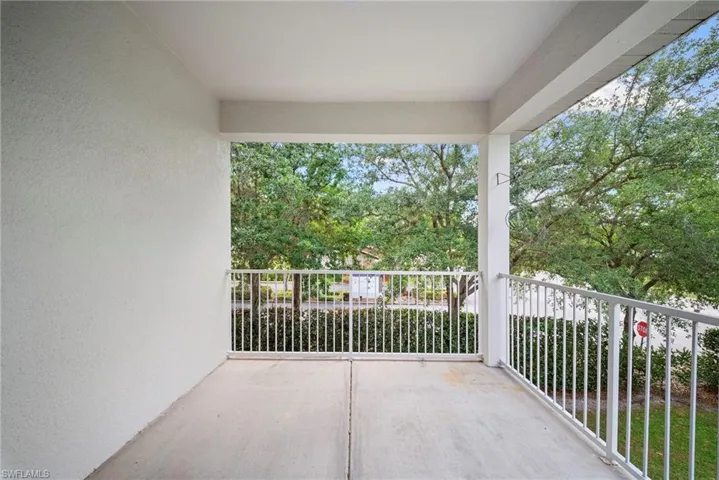 970 Peggy Cir 604, Naples, Florida 34113