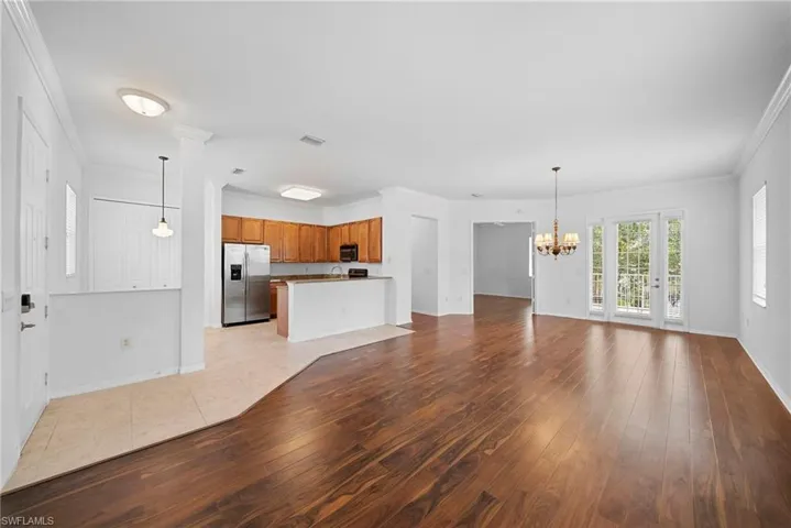 970 Peggy Cir 604, Naples, Florida 34113