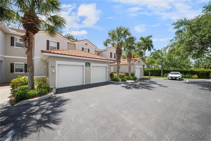 970 Peggy Cir 604, Naples, Florida 34113