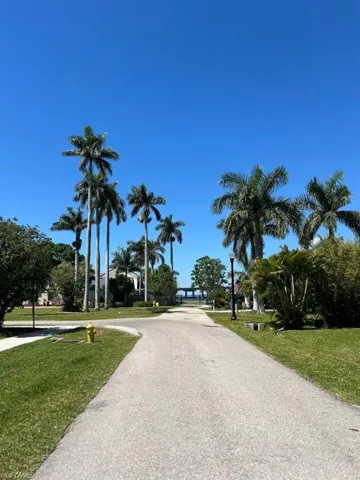 Street view to McGregor
