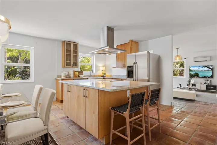 Open kitchen & great room to living room
