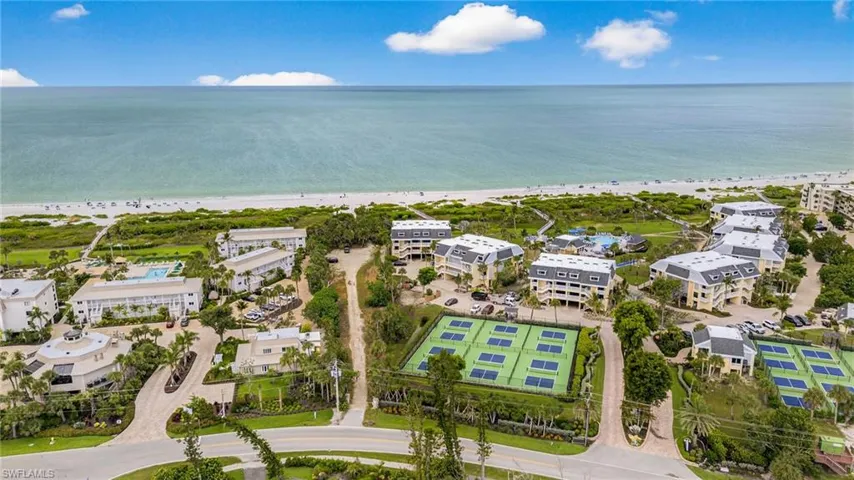 View of property location featuring unending shoreline