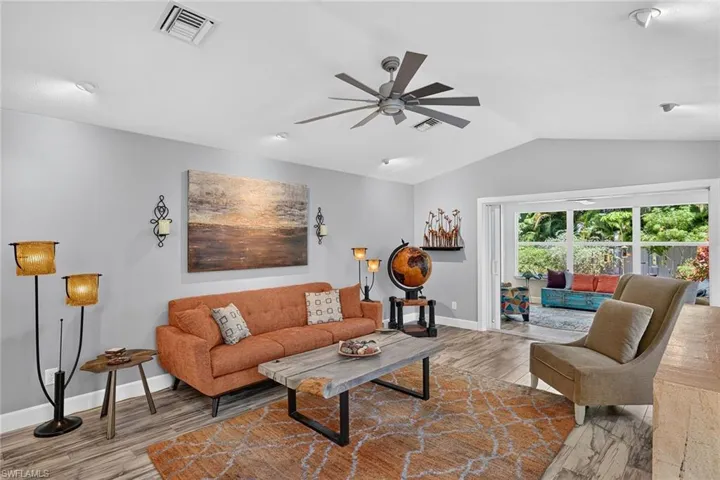 691 100th Ave N, Naples, Florida 34108