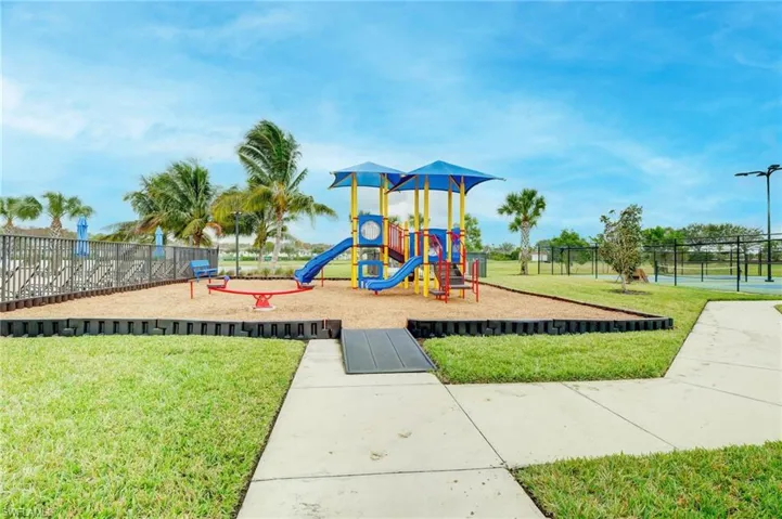 14500  Palamos  CIR, Fort Myers, FL 33905