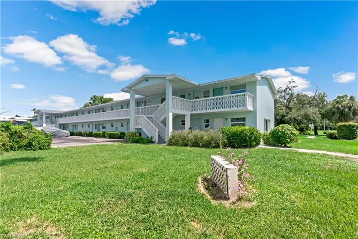 View of front of house with a front lawn