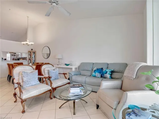 6900  Huntington Lakes  CIR, Naples, FL 34119