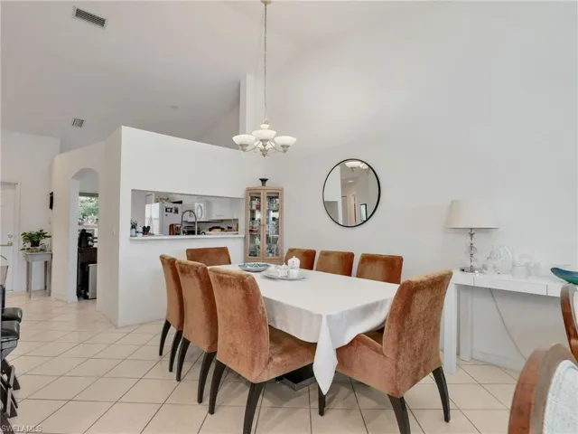 6900  Huntington Lakes  CIR, Naples, FL 34119
