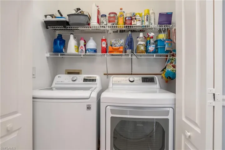 1012 Mainsail S # 322, Naples Fl 34114