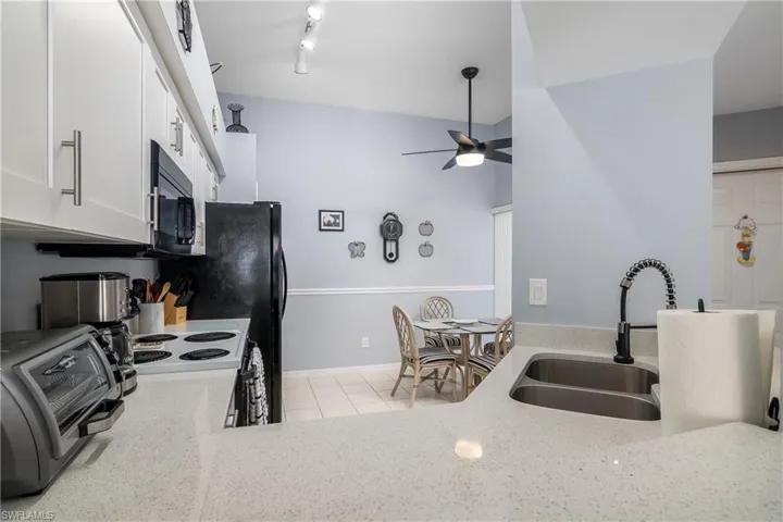 1012 Mainsail S # 322, Naples Fl 34114