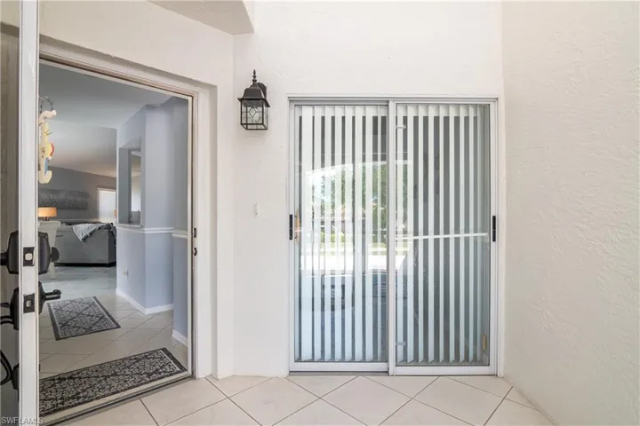 1012 Mainsail S # 322, Naples Fl 34114