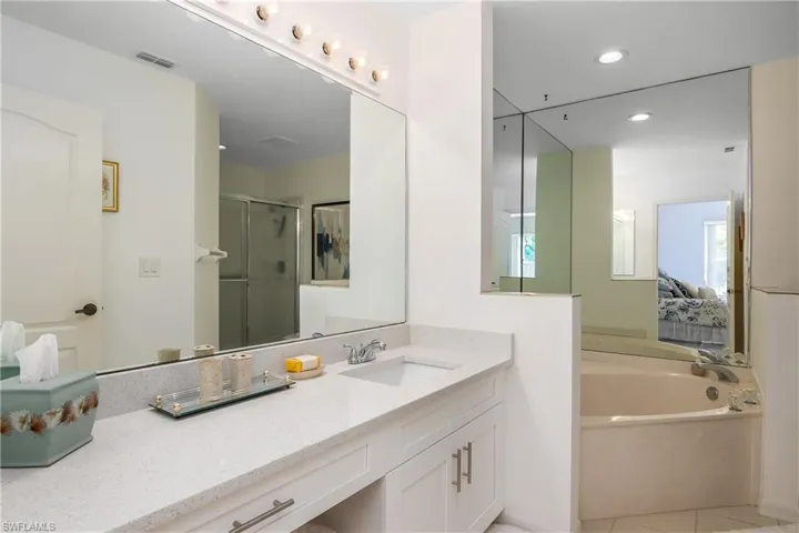 1012 Mainsail S # 322, Naples Fl 34114