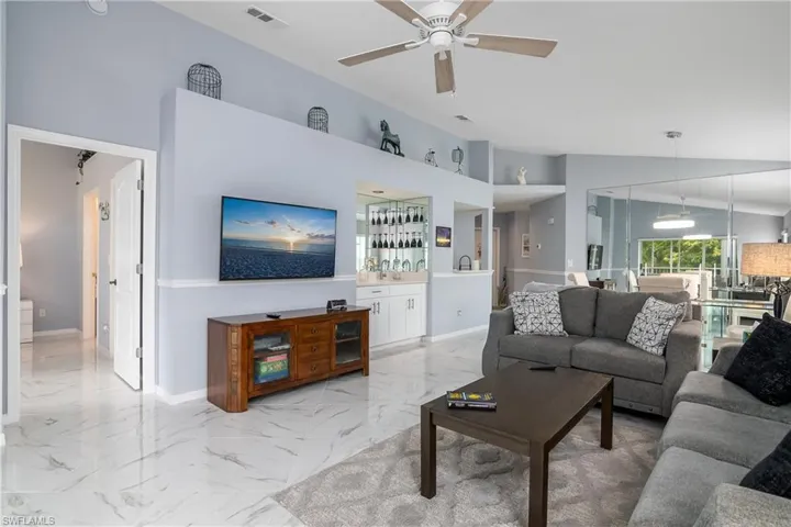 1012 Mainsail S # 322, Naples Fl 34114