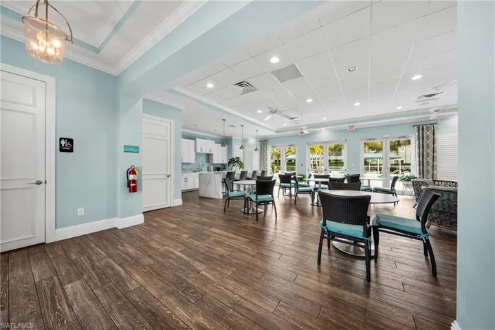 6981 Avalon Cir 1208, Naples, Florida 34112