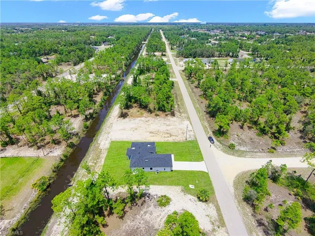 838 Aletha Aletha Ave S, Lehigh Acres, Florida 33974