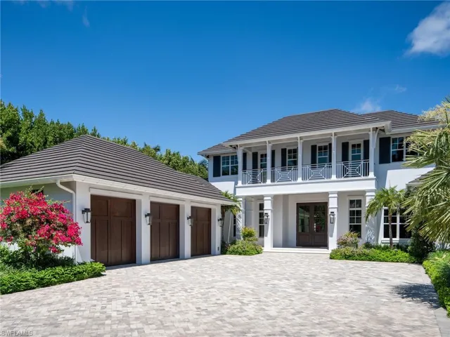 3525  Fort Charles  DR, Naples, FL 34102